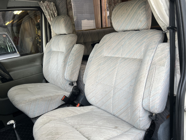 ���Ԃ͂������A�o�C�N���D���Ȑ����m���ݐЂ��Ă���܂��̂ŁA�o�C�N�̎Ԍ���J�X�^���Ȃǂ����C�y�ɂ��₢���킹��������!