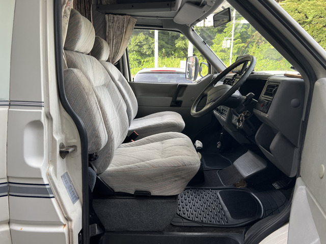 �i�r�A�h���C�u���R�[�_�[�A�o�b�N�J�����A���[�_�[�AETC�Ȃǂ̊e�핔�i�̎��t�����s���Ă���܂��B