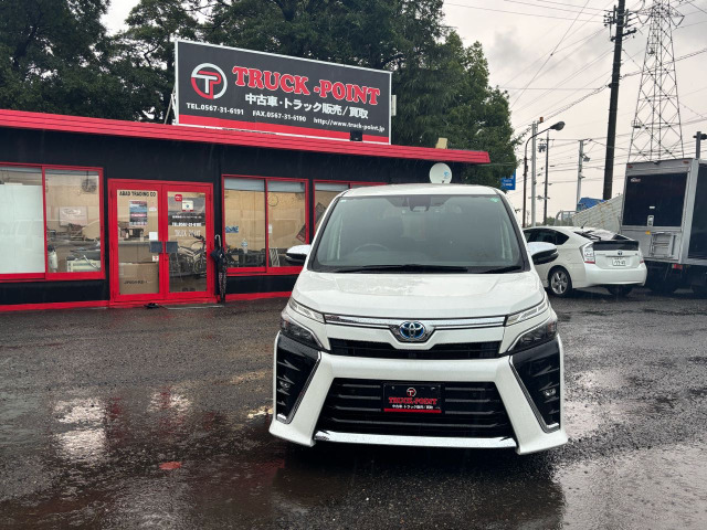 ヴォクシー1.8 ハイブリッド ZS 煌II