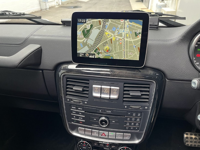 8�C���`���j�^�[