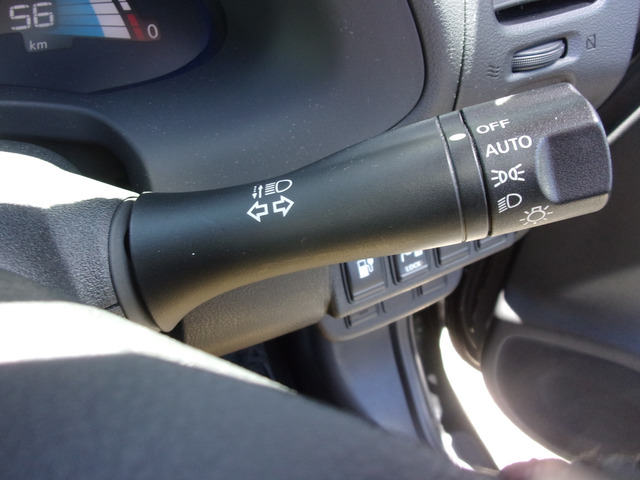 �I�[�g���C�g�R���g���[���t��LED�w�b�h���C�g�B