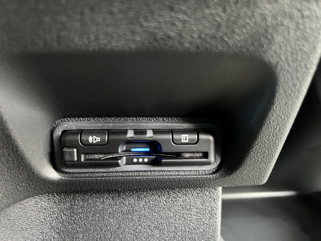 ETC搭載で高速道路や有料道路などもスームズに通過可能!!