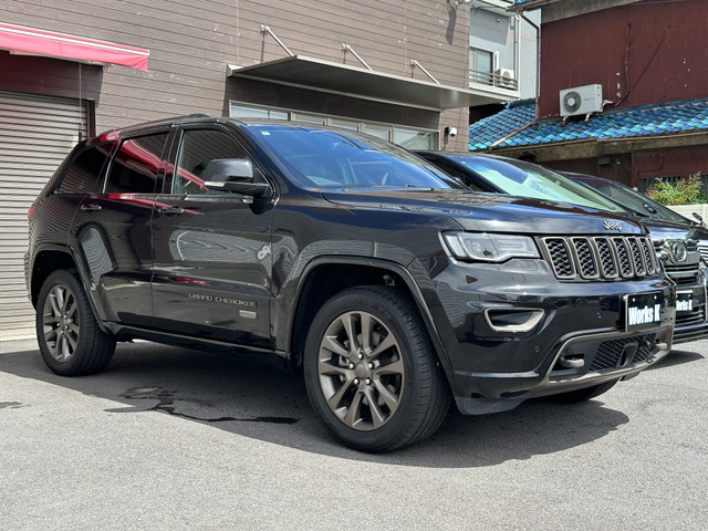 【外装 斜め右】