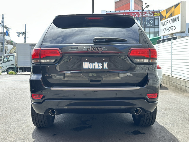 【外装 後ろ】クリーニング済みでキレイです。※ボディガラスコーティングもお取り扱いしておりますので是非ご相談下さい。