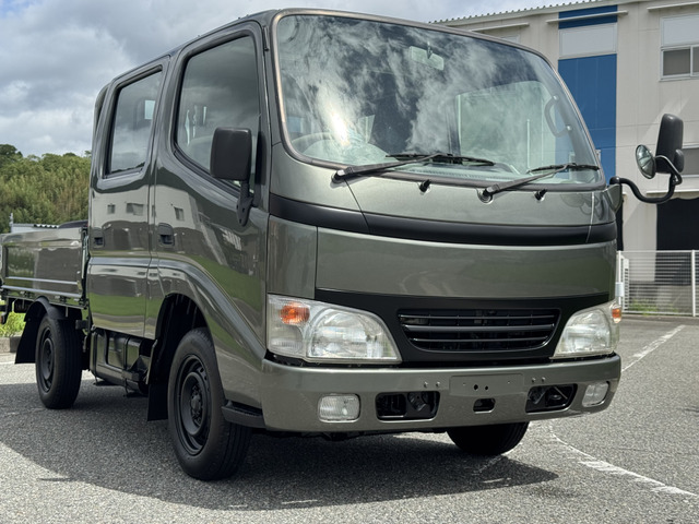 TOYOTA�}�[�N�̎�t���\�ł��B�O�������ԑ̂̐F�Ɠ��F�ɕύX���\�ł��B���C�y�ɂ��₢���킹�������B