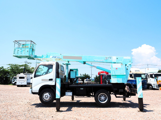 デュトロ高所作業車