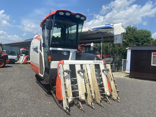 クボタコンバイン