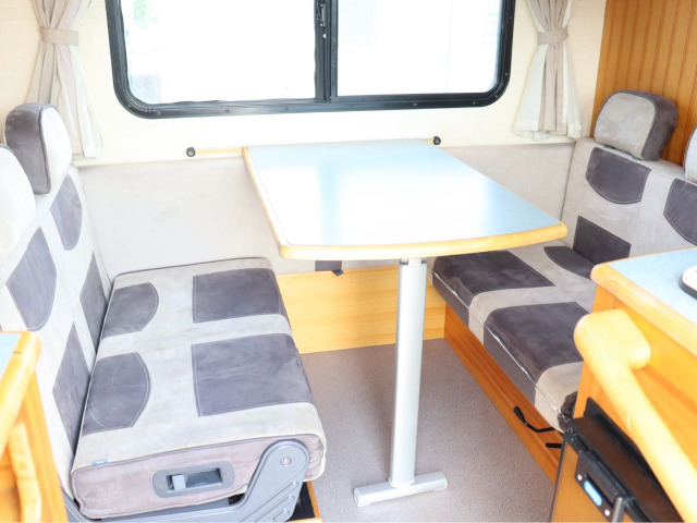 ���Ђ͓X���͖ܘ_�A�l�b�g�̔��ł������S���Ă����������o���܂��悤�ɐS�|���Ă���܂��B