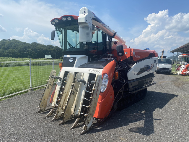 クボタコンバイン