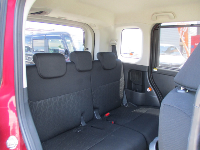 ★乗り降りしやすいリア席です★