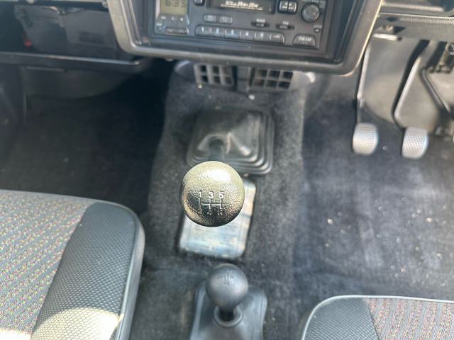 5���}�j���A���V�t�g�ő��삷��y�����𖡂킦�܂�