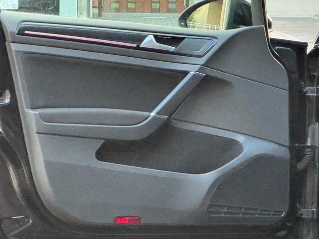 ���h�A�̓��������ԗǂ��A���ꂢ�Ɏg�p����Ă����̂��킩��1�䁚