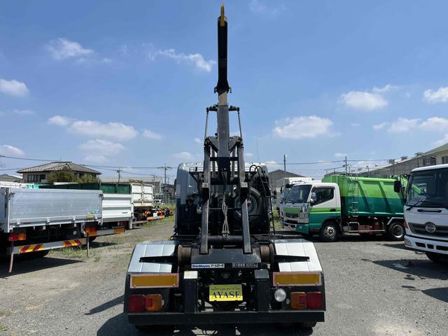 ���ۂɃR���e�i�ڂ��Ẳ��m�F���s���Ă���܂��̂ł����S����������