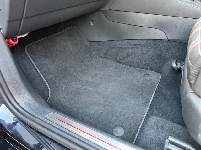 ���t���A�}�b�g���Y��ȏ�Ԃł�����������A������񏜋ہA�N���[�j���O�ς݁�