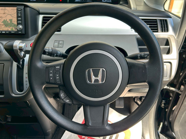 �X�e�A�����O�X�C�b�`�������ƃi�r�ɘA���������Ă���܂����