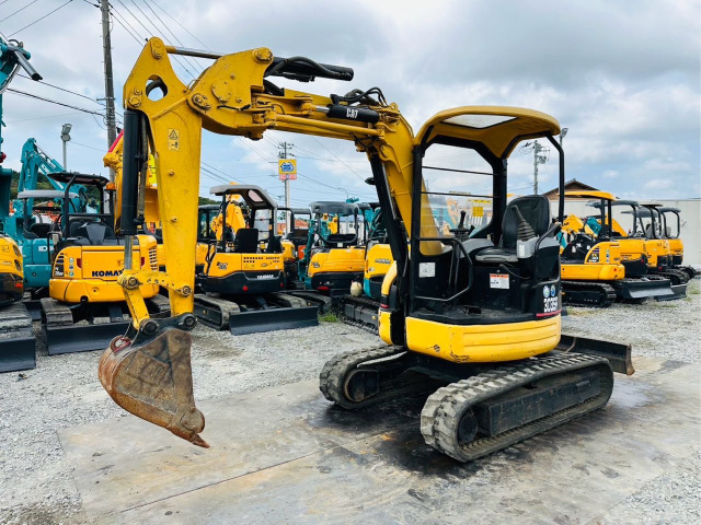 CATミニショベル