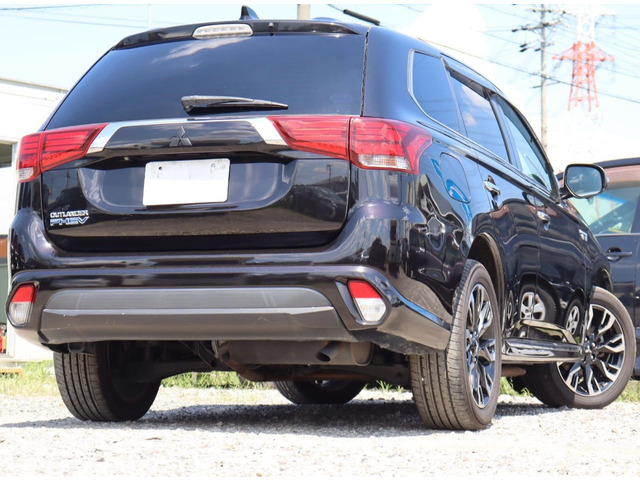 販売車両につきましては弊社にてテスト走行後展示させていただいております。