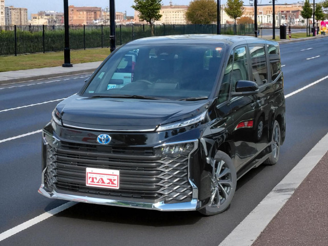 トヨタ ヴォクシー 未使用車の中古車一覧｜中古車検索 - 価格.com