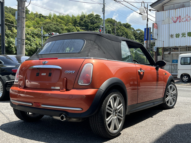 �i�r�A�h���C�u���R�[�_�[�A�o�b�N�J�����A���[�_�[�AETC�Ȃǂ̊e�핔�i�̎��t�����s���Ă���܂��B