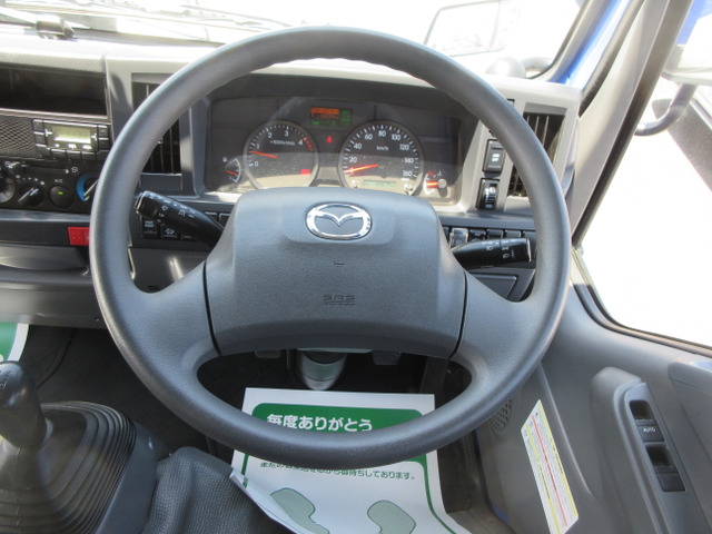 �������E�n���h�����ł���W�G�A�o�b�N�t���ł���