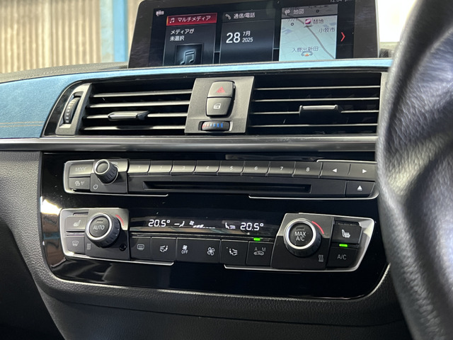 �G�A�R������p�l��/�����I�ɑ��삪���₷���{�^���z�u�ƂȂ��Ă��܂�!�I�[�f�B�I������ȒP�ł�!