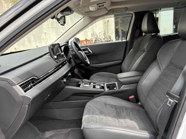 アウトランダーPHEV 2.4 G 4WD