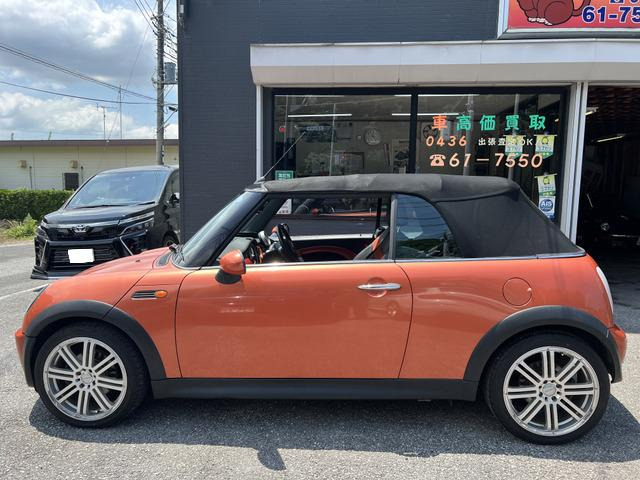 ���Ԃ͂������A�o�C�N���D���Ȑ����m���ݐЂ��Ă���܂��̂ŁA�o�C�N�̎Ԍ���J�X�^���Ȃǂ����C�y�ɂ��₢���킹��������!