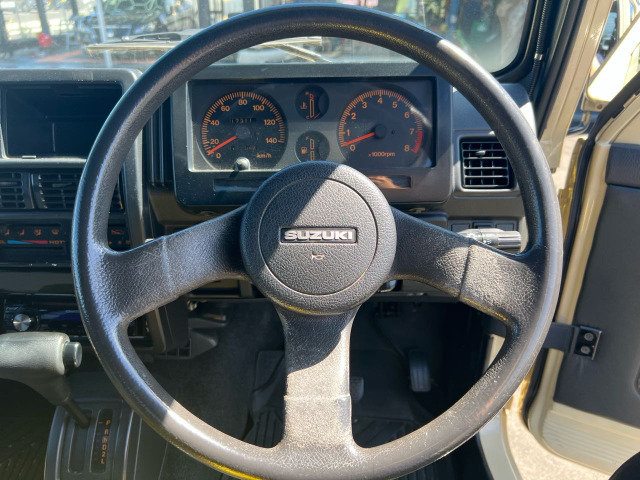 FOCAL��BEWITH�́y�I�[�f�B�I�z���戵���B�X�s�[�J�[�����ADSP�ݒu�Ƃ��������[�U�[�̖����L���Ă����V�X�e���A�b�v�ɂ��Ή����Ă���܂��B