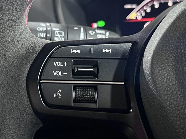 �X�e�A�����O�����R��/�����ɂ̓I�[�f�B�I�����n���Y�t���[�t�H���̑��삪�\�ȃ����R�������ڂ���Ă��܂�!