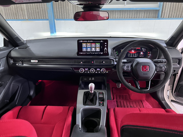 �����͍��N���ᑖ�s���f���ƂȂ�܂��̂Ŕ��ɃL���C�ȏ�Ԃ�ۂ��Ă��܂�!