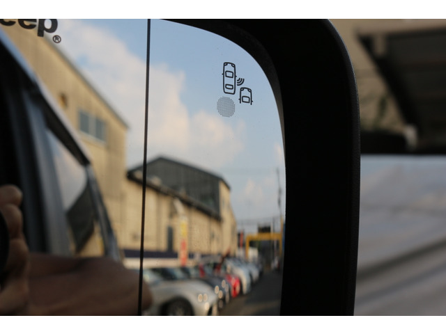 ���u���C���h�X�|�b�g���j�^�[�t��!�����S�ɉ^�]���Ă��������܂�!