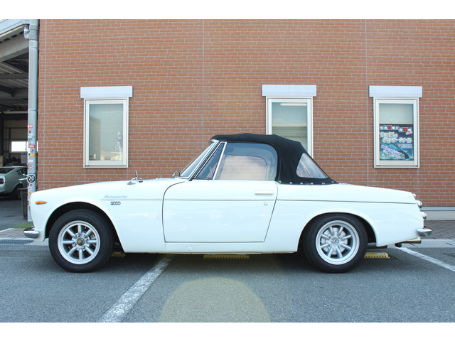 ダットサンフェアレディ