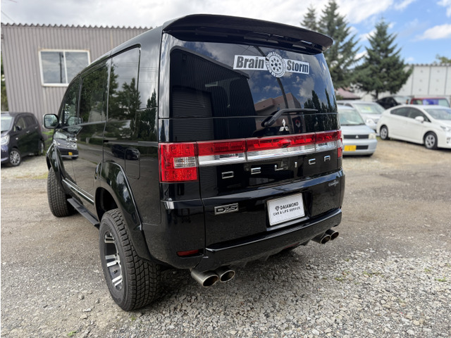 DAIAMOND CAR&LIFE  SERVICE 営業時間AM10:00〜PM19:00!時間外もご連絡あれば対応致します。