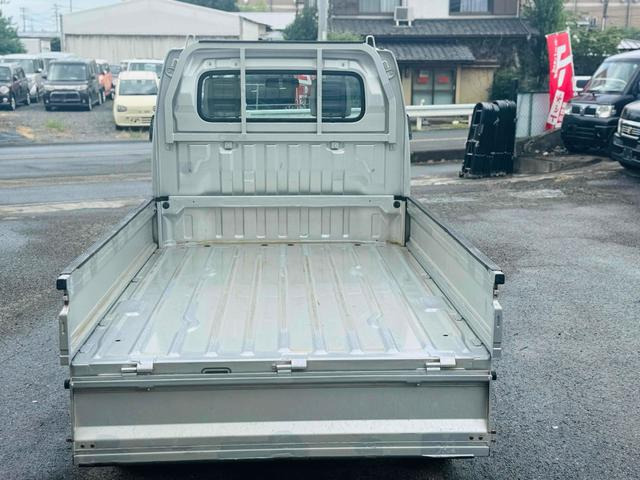 この度は当店のお車をご覧になっていただき、誠にありがとうございます。ぜひじっくりとご検討下さい。気軽にお問合せ・お見積りお待ちしております。