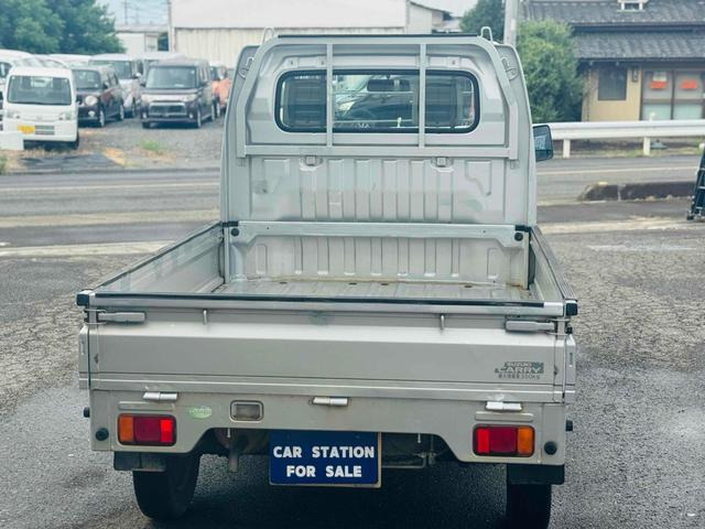 ご覧頂きまして誠に有難うございます!!是非ご来店して頂き、実際にご覧になって頂ければと思います。お客様からのご連絡をスタッフ一同、心よりお待ちしております