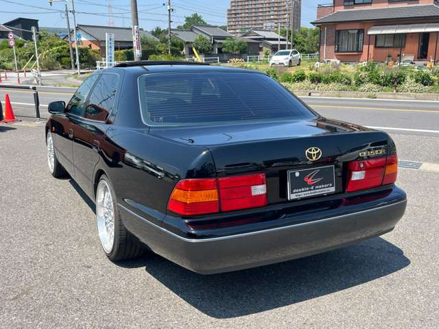 ���R�^���[���ȂǑ������p�ӂ��Ă��܂��B