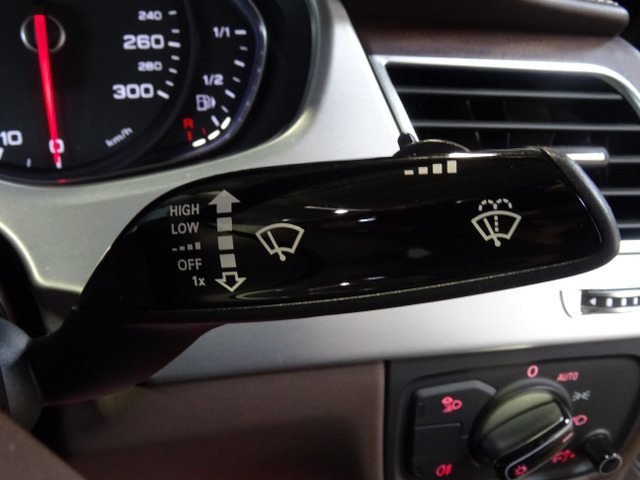 セレナ2.0 20RS 4WD