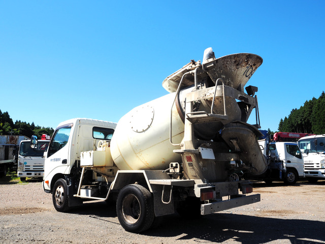 デュトロミキサー車