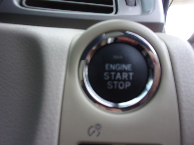 �G���W���X�^�[�g�̓v�b�V�����B