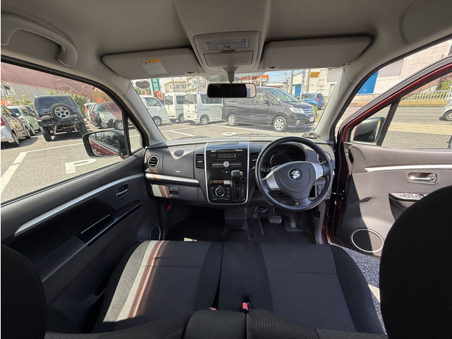 本店ではコンパクトカーから軽自動車およびミニバン、輸入車まで取り扱っております。グループ全店で常時在庫180台以上取り揃えております。厳選仕入れをしております!