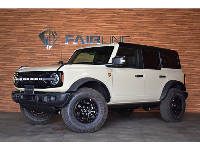 ブロンコ(フォード) バッドランズ 新色デザートサンド 中古車画像