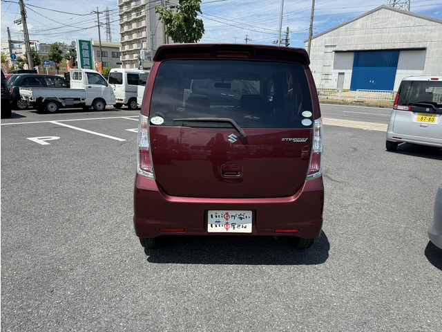 薄利多売で販売中!大高店では軽自動車をメインに取り揃えております。在庫に無い車両も全国のオートオークションからご希望の車両をお探しいたします!