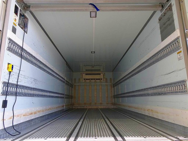 �ב����:619&times;231&times;206 ���L�[�X�g��/�W�����_�[���[��4�� ���A��g�����W�����_�[����P�[�X ���T�C�h�J���h�A ���b�V���O���[��2�i/�o�[2�{ ���������O��2�� �׎�LED��3��