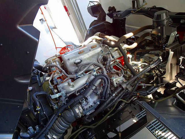 �G���W�����[��