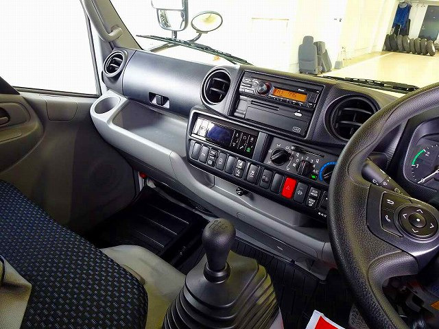 AC PS PW SRS ABS �W���h�A���b�N ���d�i�~���[ AM/FM���W�I ETC2.0 �o�b�N���j�^�[ �^�R�O���t �^�[�{ �r�C�u���[�L �t���A6MT