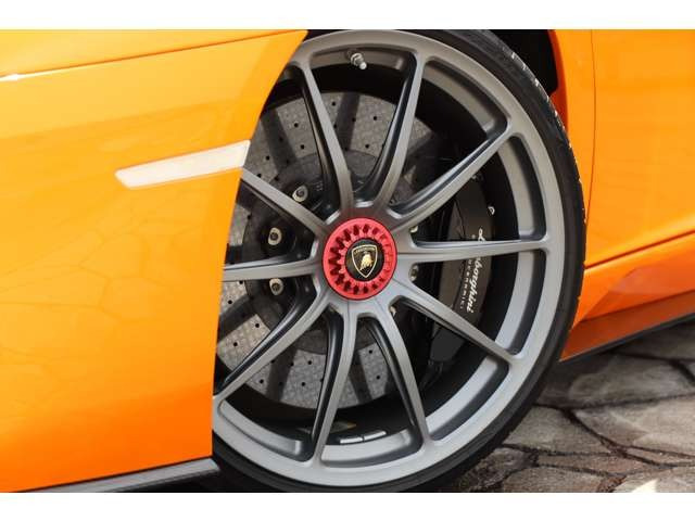 �b���Z���^�[���b�N/SVJ�����z�C�[��(NIREO�`�^�j�E���}�b�g)