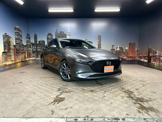 MAZDA　マツダ３ファストバック　1/43　マシーングレープレミアムメタリック Amazon.co.jp: ミニカー 1/43 マツダ MAZDA3 マツダ3 ファスト