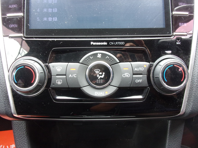 �f���A���؂�ւ��@�\�t���I�[�g�G�A�R���B