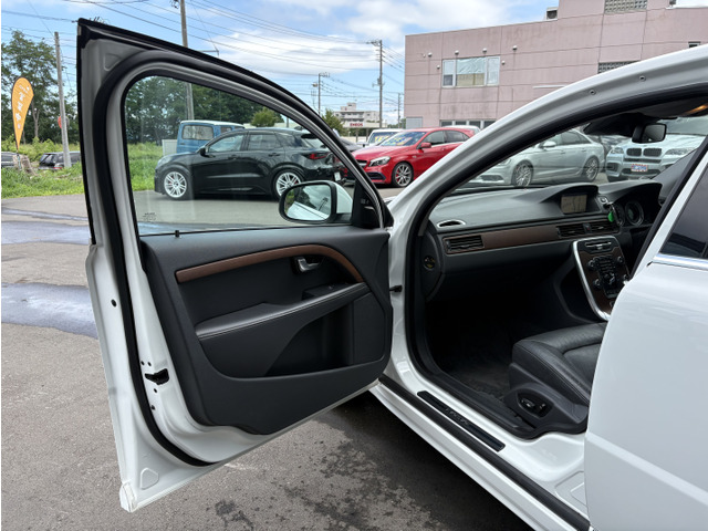 �k�C���̔̔��X�ł����A�{�B���d��������Ă���̂ŃT�r�̐S�z�͂������܂���!�����̉��Q�h�~�h���������Ă���܂��̂ŁA���C�y�ɂ��\���t����������