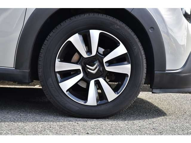 �y���Օi�����܂ށz�S�Ԃ�ΏۂɕK�v�ɉ����āA���Օi�����ꎮ�𑍊z�\�����i�Ɋ܂�ł���܂��B(�o�b�e���[�A�G���W���I�C���A�t�B���^�[�ށA���C�p�[�S���A�G�A�R���t�B���^�[�A�h���C�u�x���g�A�u���[�L�p�b�g)